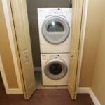 Bright 2 Bedroom + Den Condo in Desirable Montgomery! (RP084)