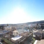 Bright 2 Bedroom + Den Condo in Desirable Montgomery! (RP084)