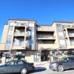 Bright 2 Bedroom + Den Condo in Desirable Montgomery! (RP084)