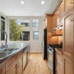 2 Bed, 3 Bath Townhouse | Lower Mount Royal Calgary (RP267)