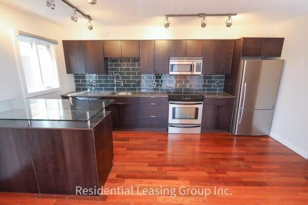 1 BED CONDO FOR RENT | MISSION | DOWNTOWN ACCESS (RP077)