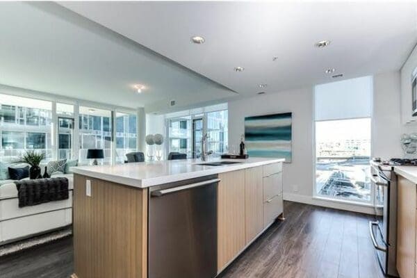 Evolution Fuse | 2-Bed Corner Condo with River Views (RP177)
