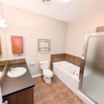 2 Bed Condo in Discovery Ridge | Utilities Included + Parking (RP279)