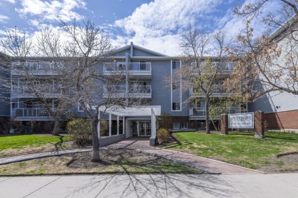 2 Bed, 2 Bath Condo | West Downtown Calgary (RP025)