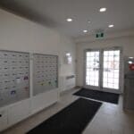 Contemporary 2-Bedroom Condo with Ground-Level Patio (RP480)