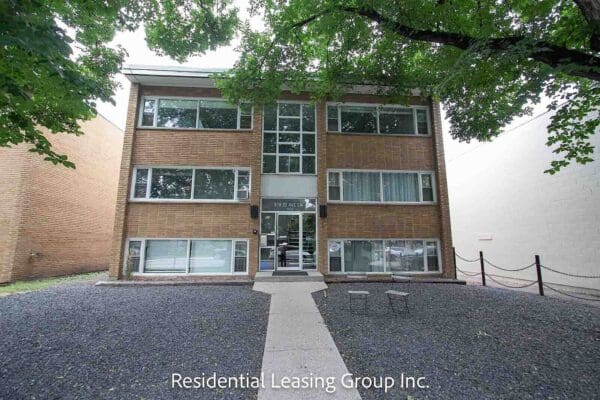 Mission 1-Bedroom Apartment | Pet-Friendly | Walk to Elbow River & Shops (L937-3)