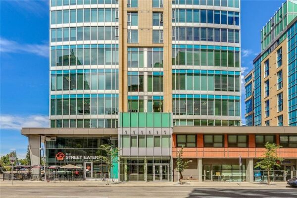 Furnished 2 Bed Condo in Downtown Calgary | Utilities Included (RP298)