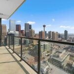 Executive Corner Residence | Park Point Downtown Calgary (RP447)