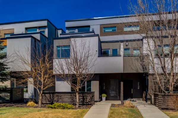 Luxury Marda Loop Duplex with Elevator & Modern Design (RP451)