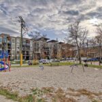 Executive 1 Bedroom Condo in Sunnyside Calgary | (RP474)