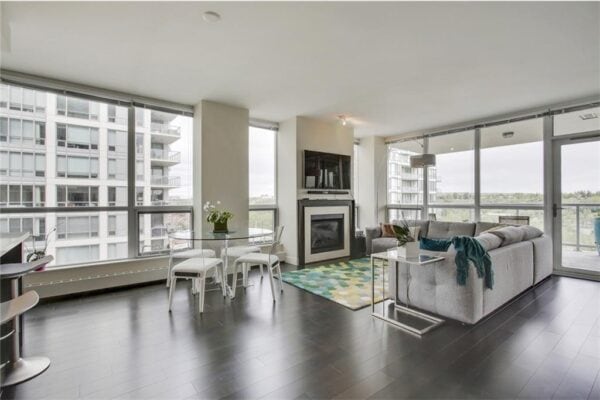 2 Bed + Den | Waterfront Downtown | 2 Parking Stalls (RP253)
