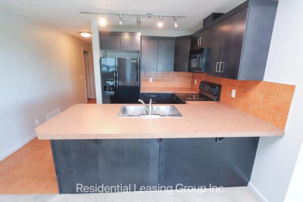 Calgary Beltline 2-Bedroom Condo Rental (RP409)